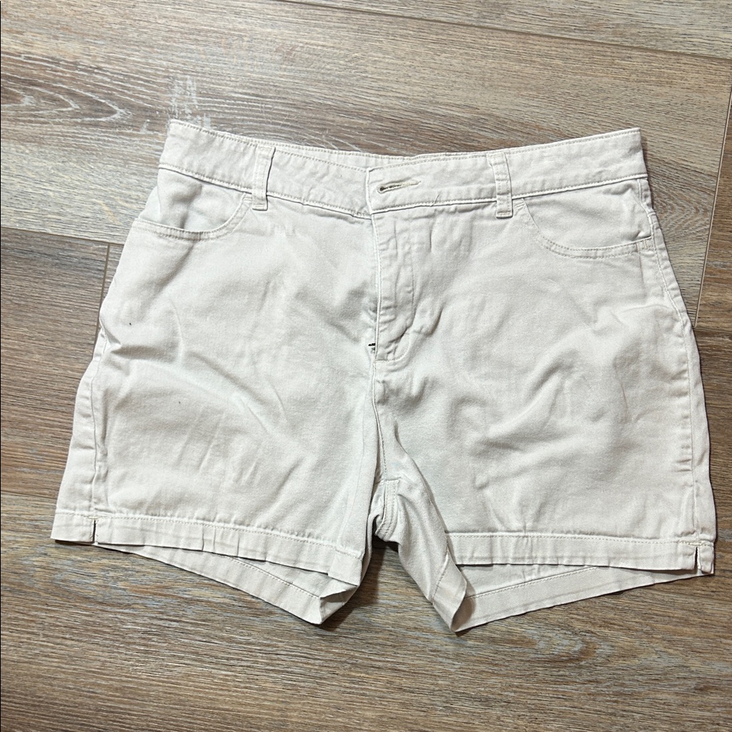 Lee Women's Cream Casual Cotton Bermuda Shorts Size 12